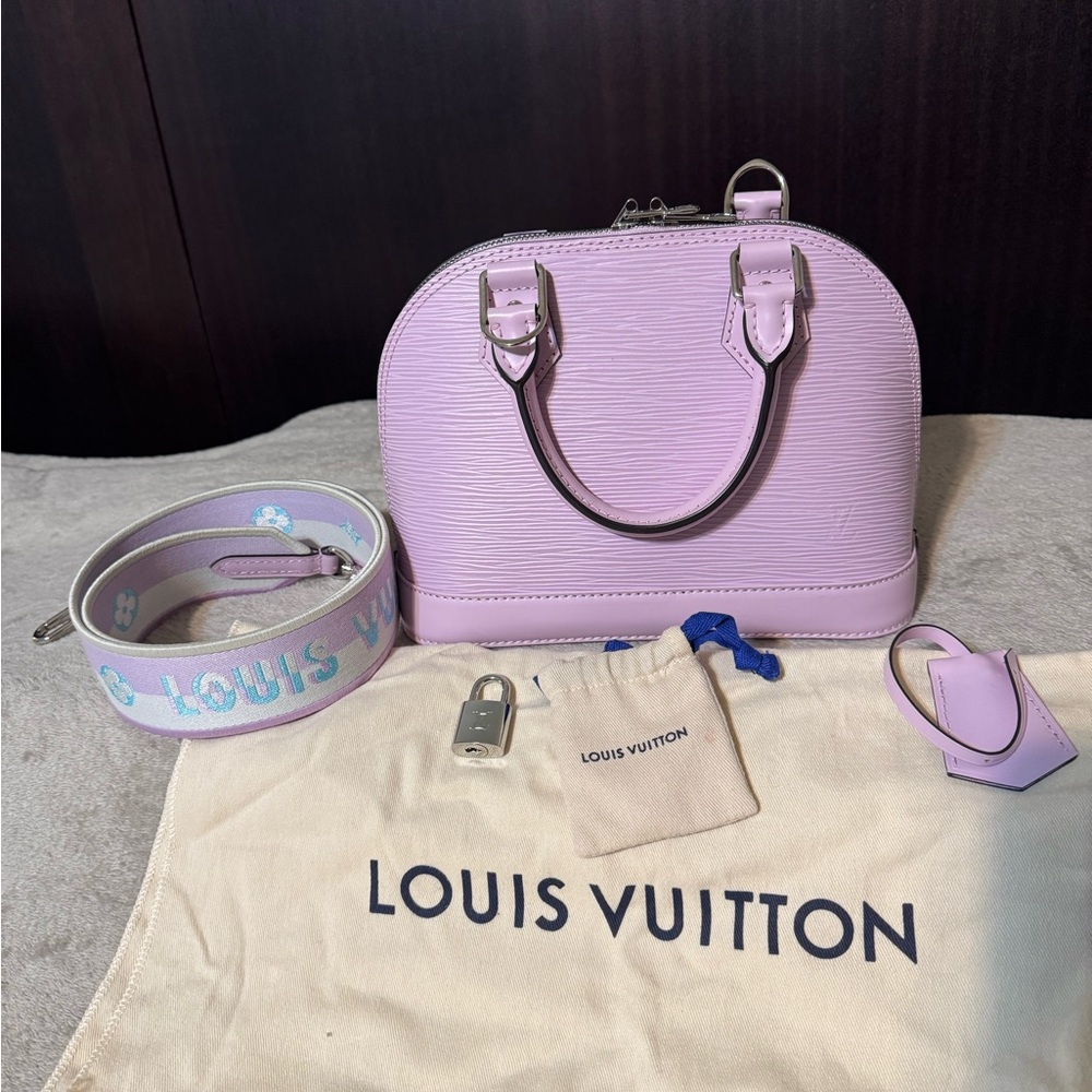 Louis Vuitton Alma BB Pink EPI leather